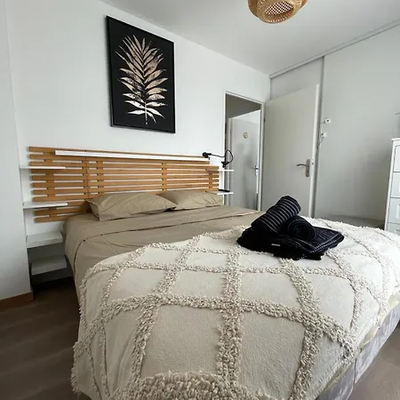 Holiday home Charmante Maison Piscine Privee *